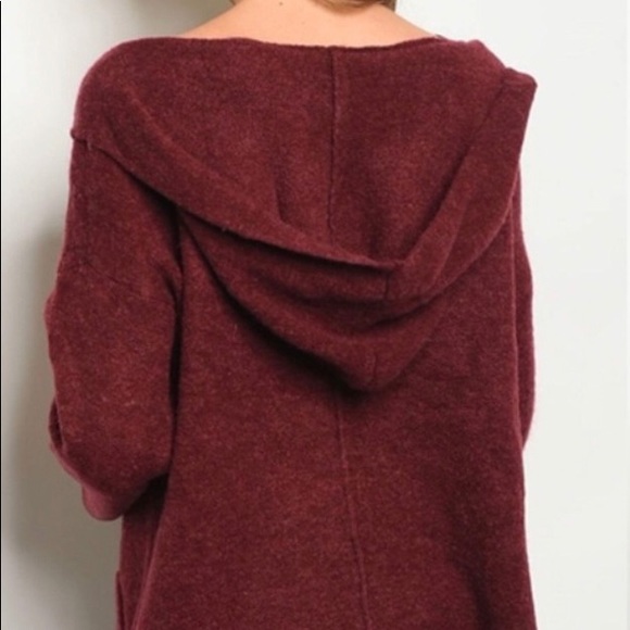 1 Left!! 🌼🌼Wool Blend Sweater w Hood and Pockets - Picture 2 of 3